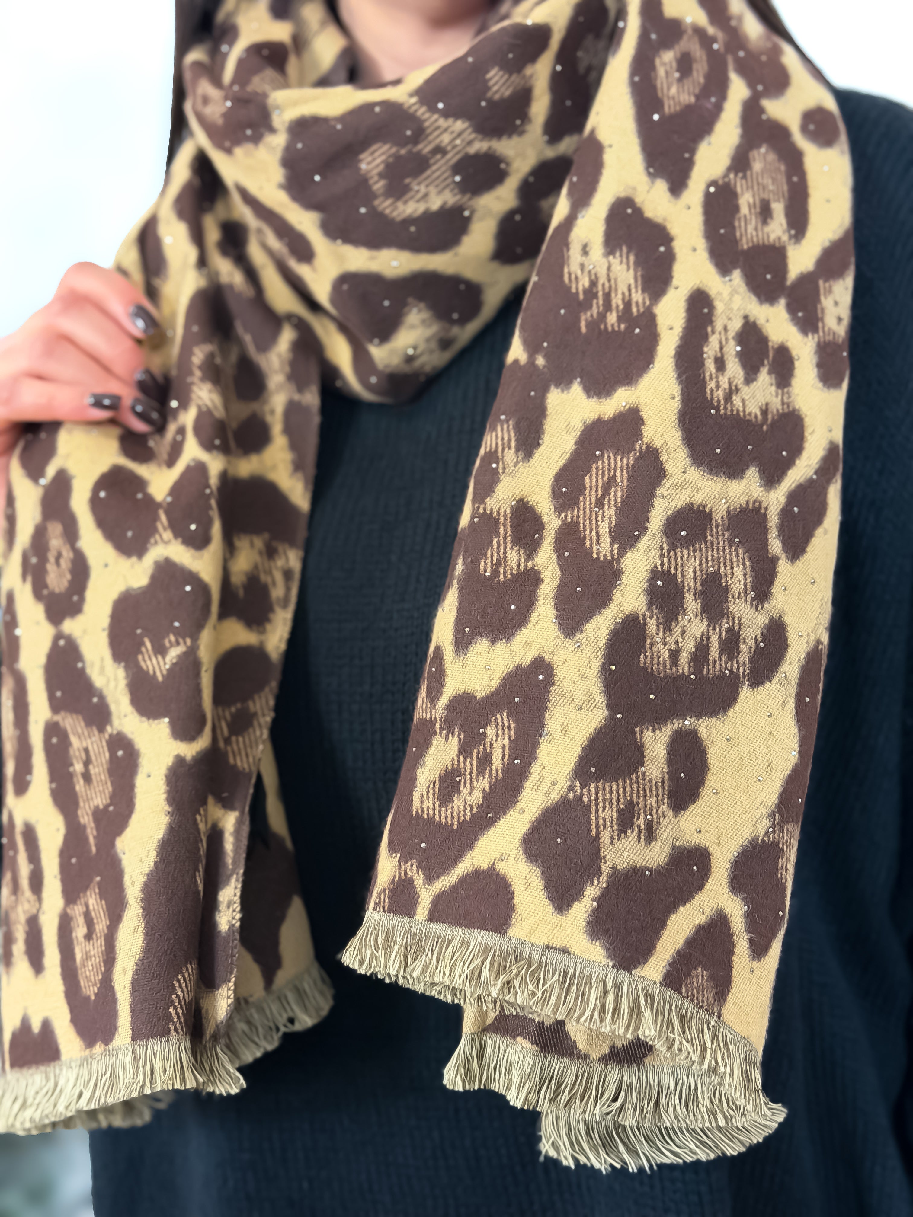 13. Écharpe - Athena léopard camel