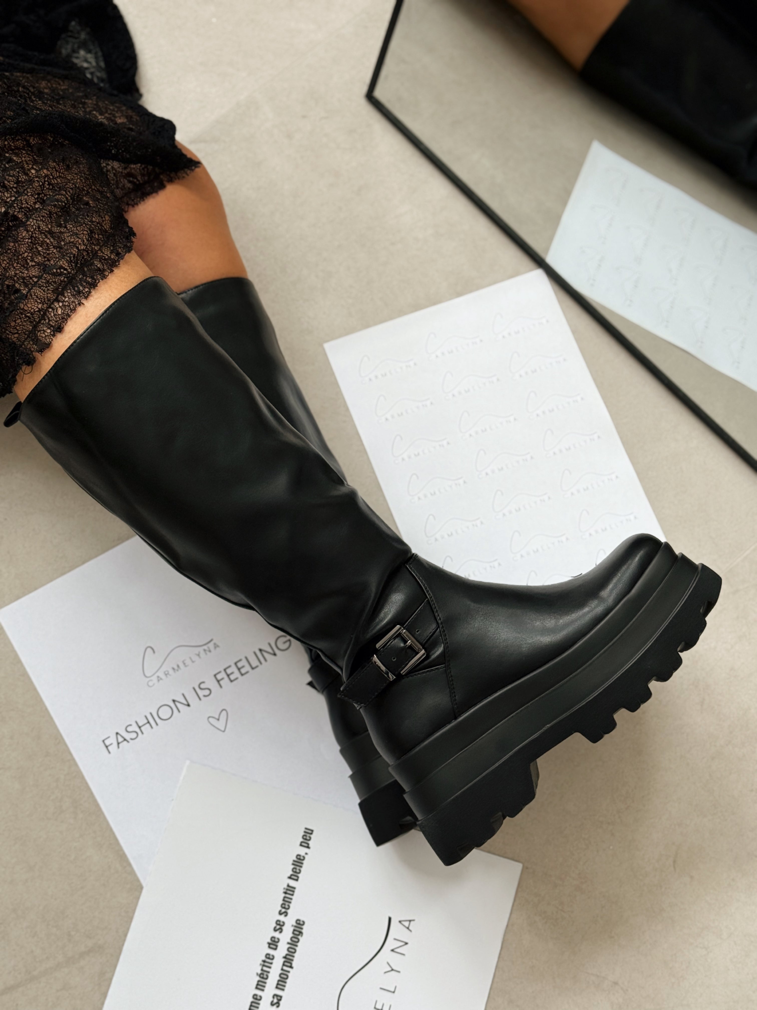 Bottes XXL - Irina - Noir / PRÉVENTE
