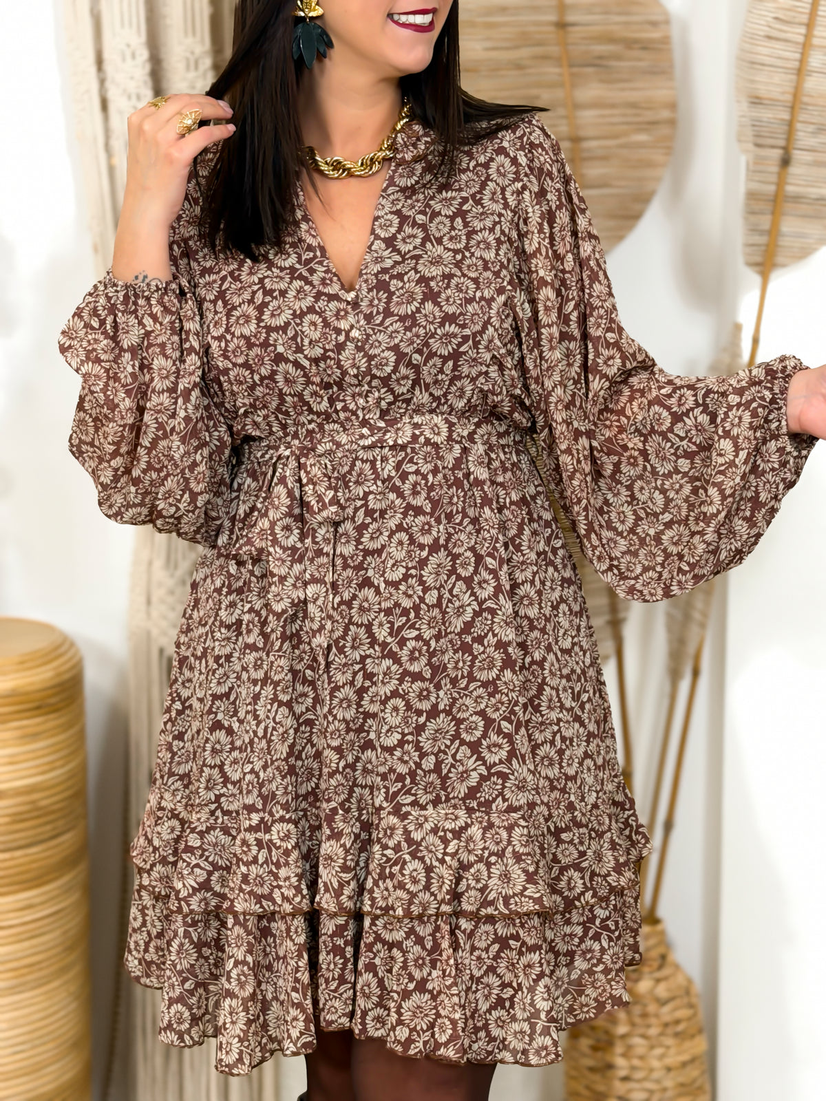 Robe courte grande taille marron fleurie – photo 3