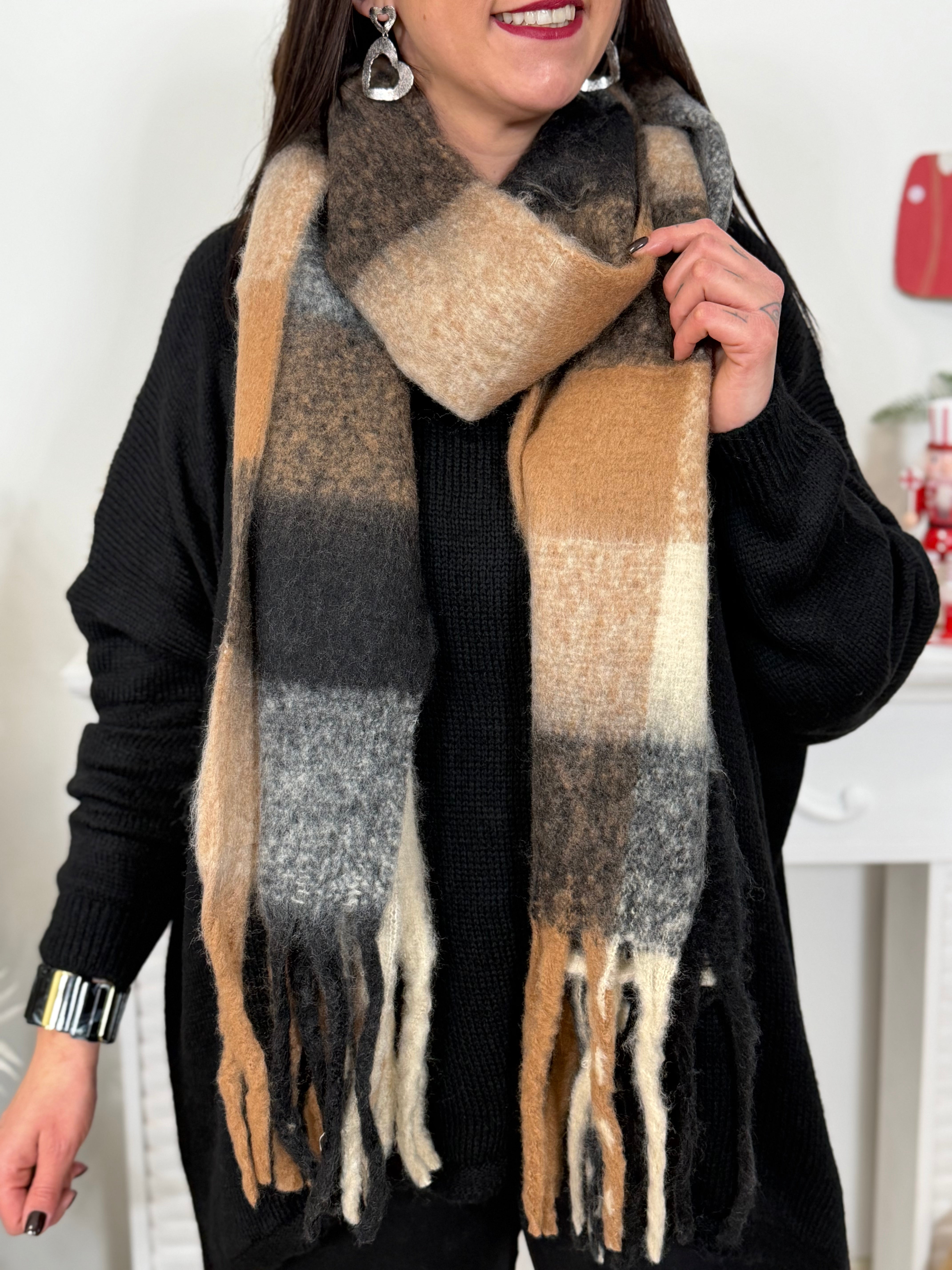 19. Écharpe - Flore camel